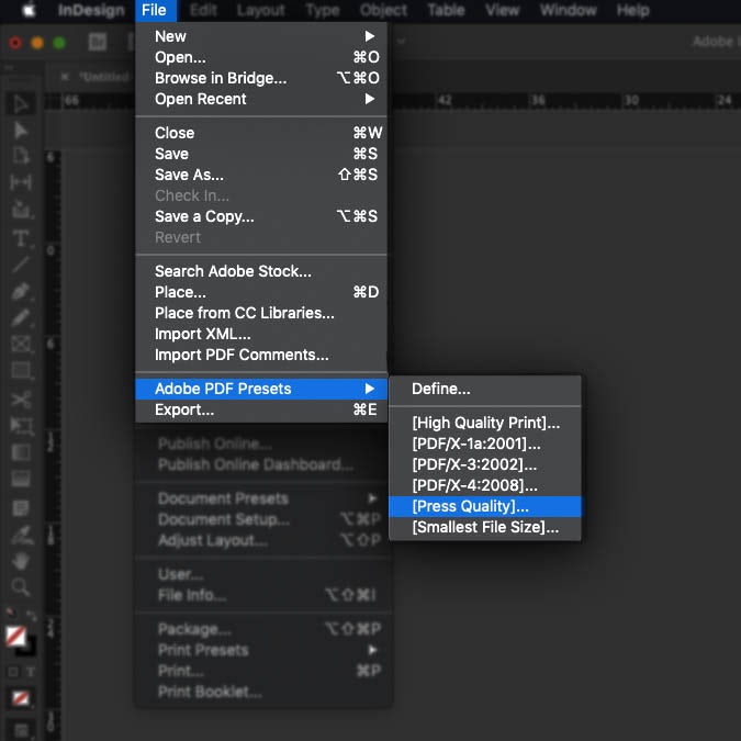  Снимок экрана, показывающий первый шаг при преобразовании цветового режима документа InDesign 
