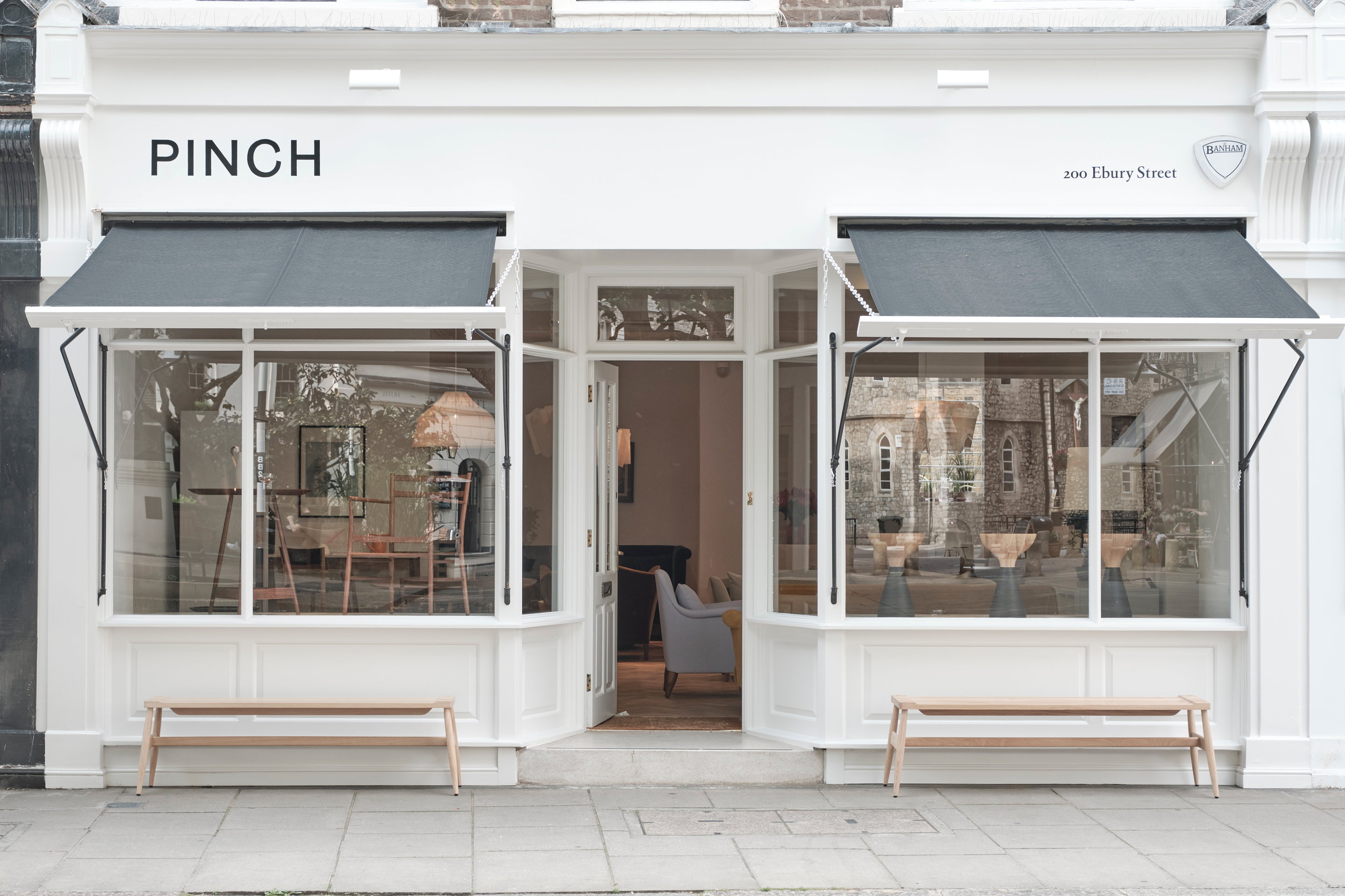  PINCH Ebury Street Store" class = "aimg lazyload "/> </source> </picture> </figure>
<figure class=