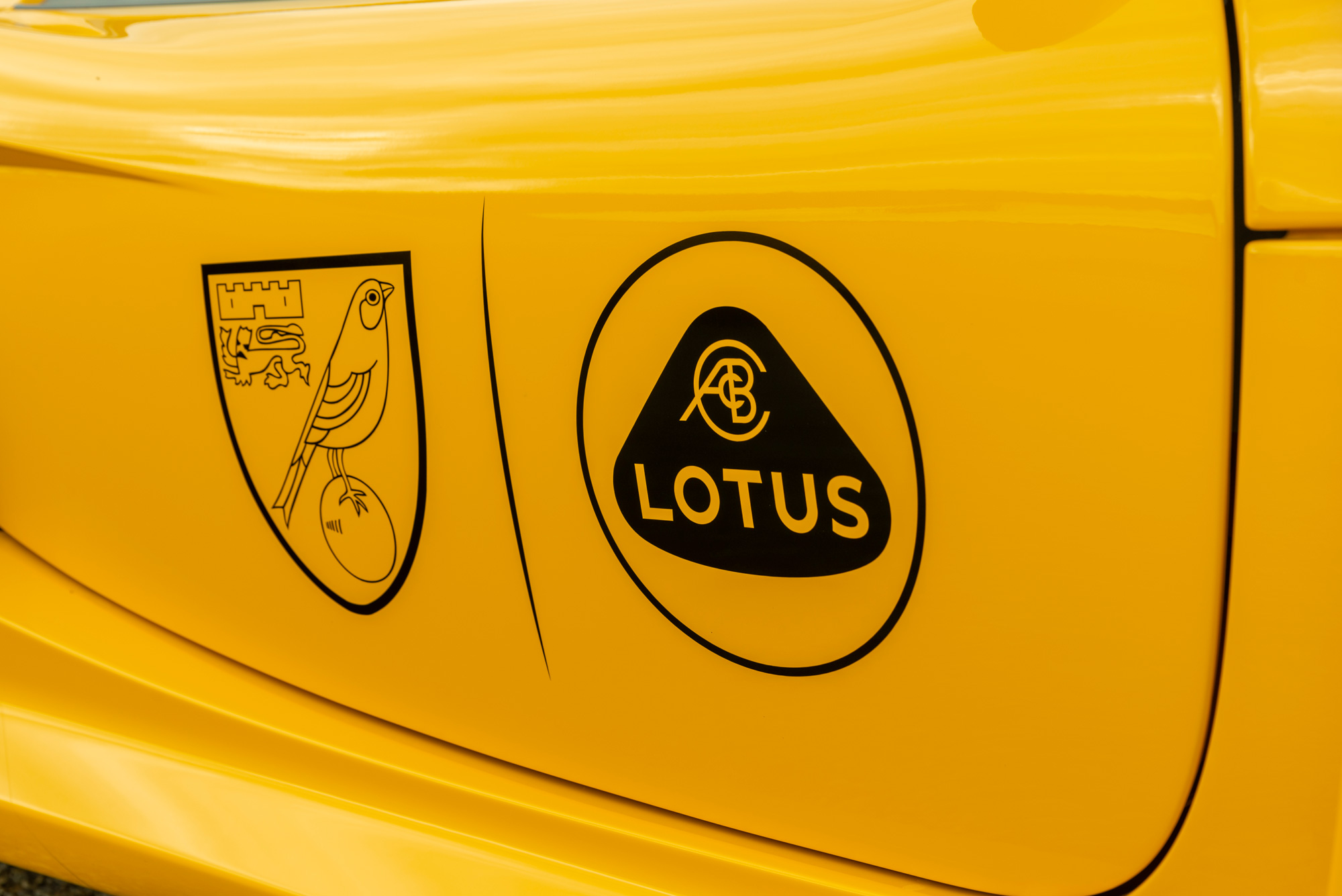  Новый логотип для Lotus 