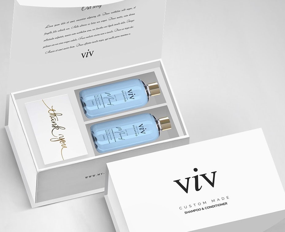  Синий и золотой дизайн упаковки для парфюмерного бренда 