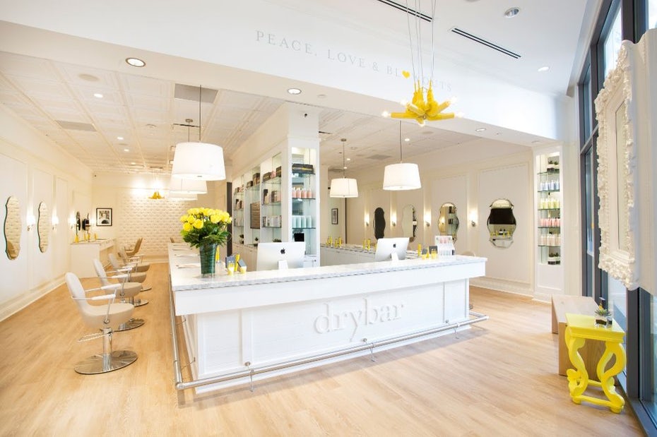  Интерьер Drybar "width =" 1000 "height =" 666 