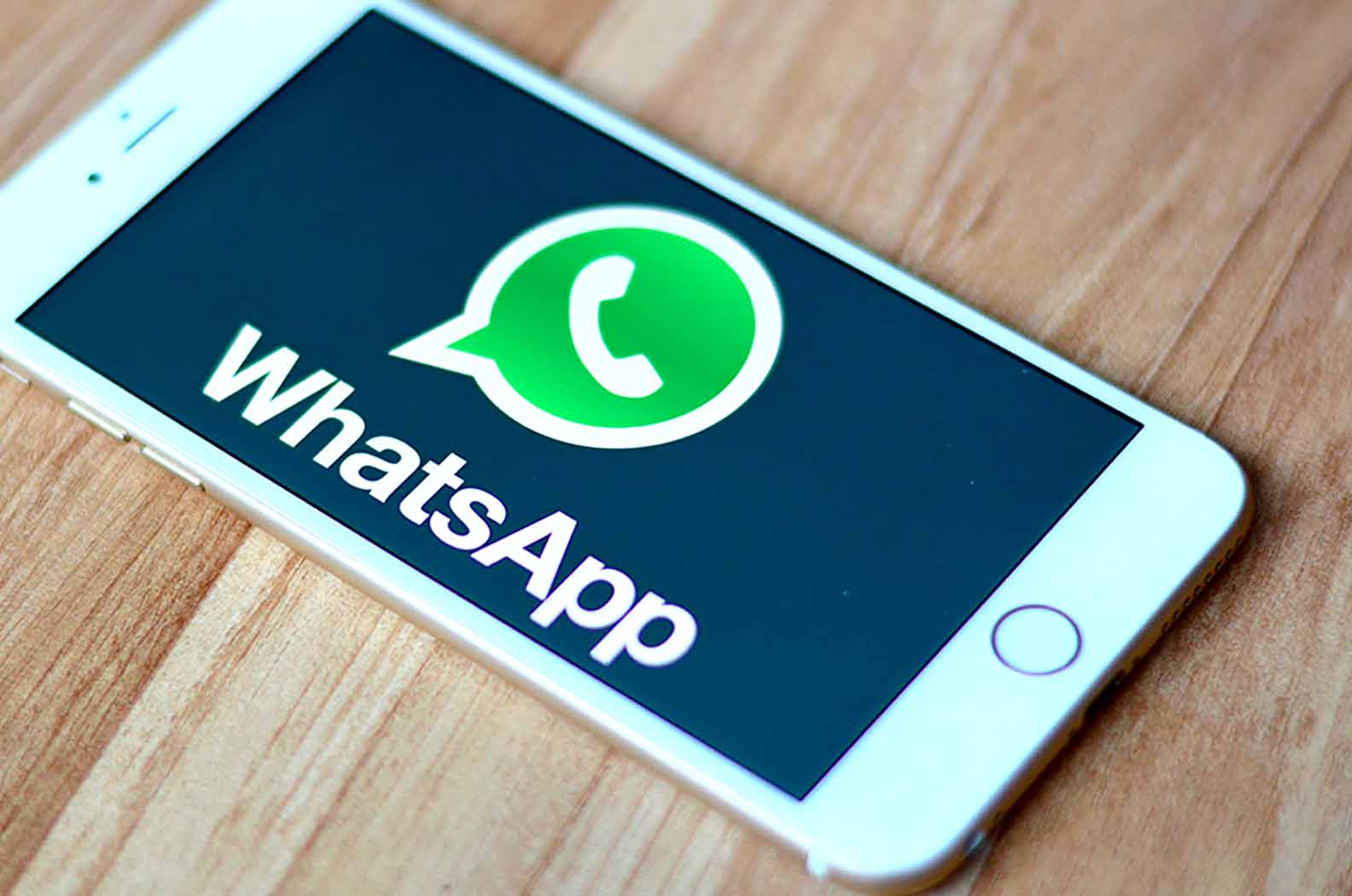 Как просматривать присланные фотографии в WhatsApp и слушать аудио, не  открывая чат?