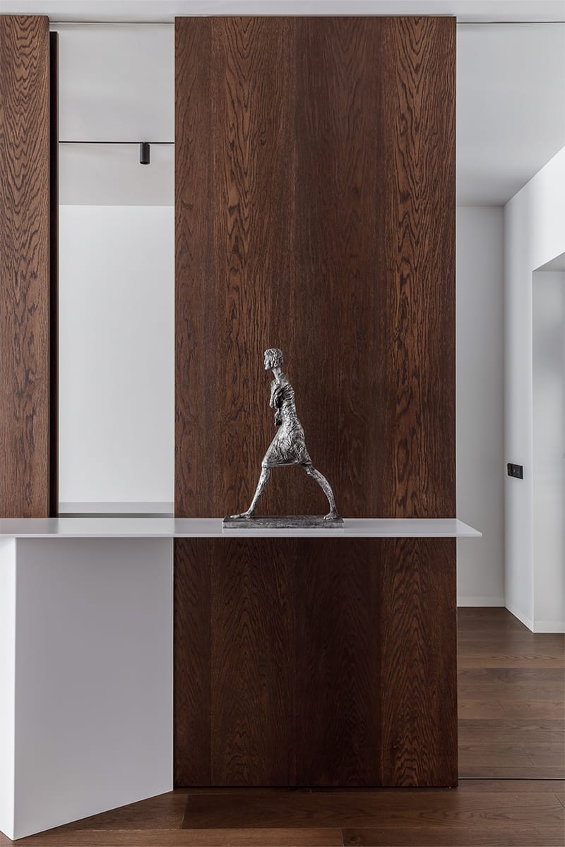 Металл, дерево и природные тона в интерьере для делового мужчины – проект Antrum Studio