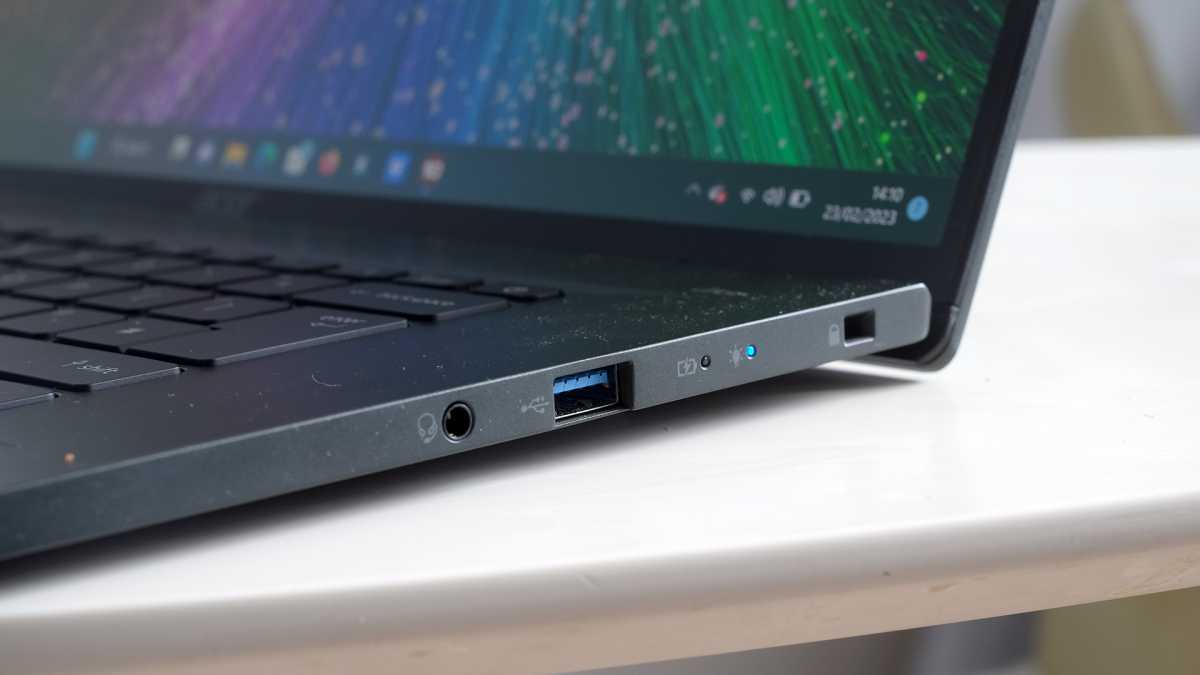 Acer Swift Edge (2023) USB